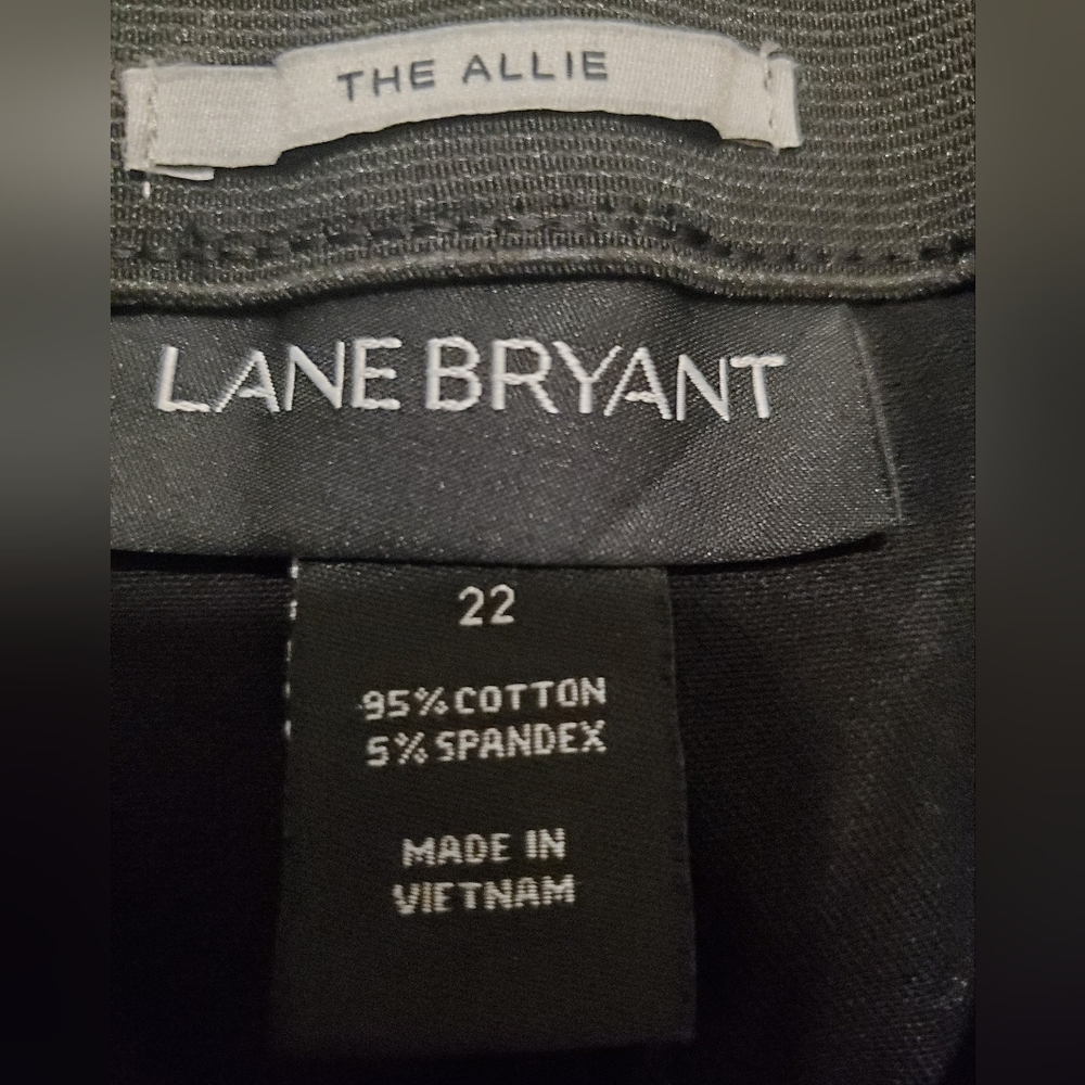 Lane Bryant "The Allies" Capri Pants. Stretchy.  Size 22 - Picture 4 of 10